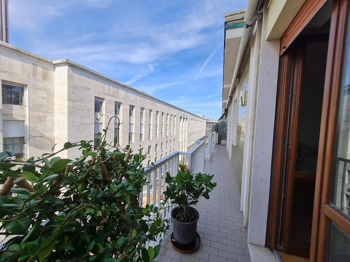 Duomo - Manara Charme Apartment Μιλάνο